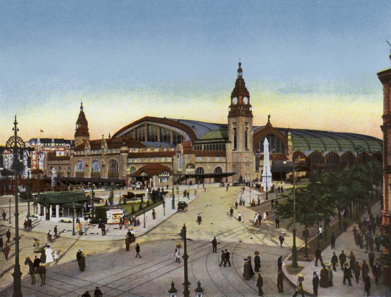Hamburg: Hauptbahnhof von Photographer German