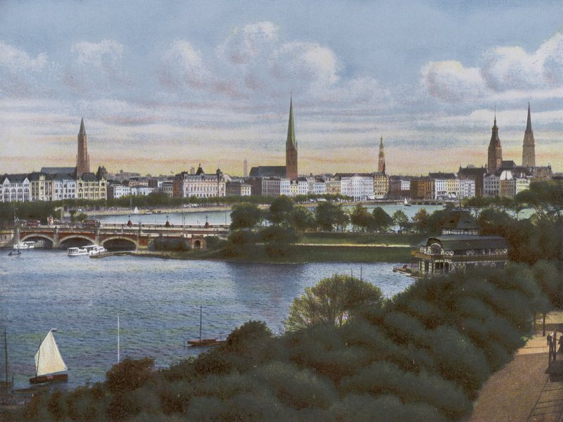 Hamburg: Lombardsbrücke von Photographer German