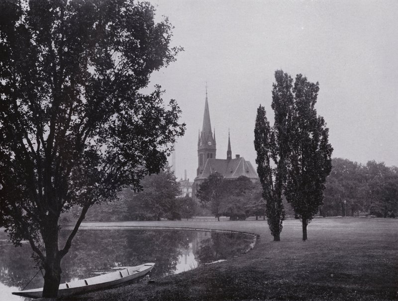 Leipzig: Johannapark mit Lutherkirche von Photographer German