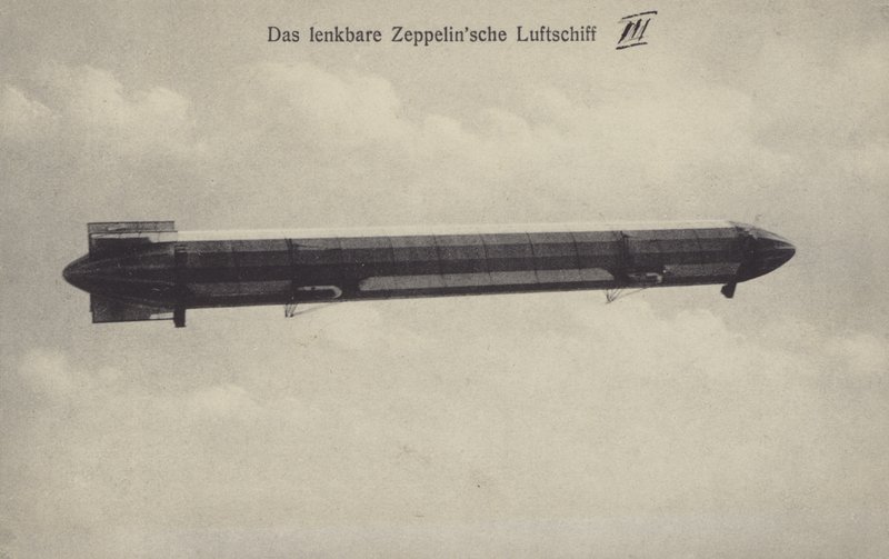 Zeppelin LZ III im Flug von Photographer German