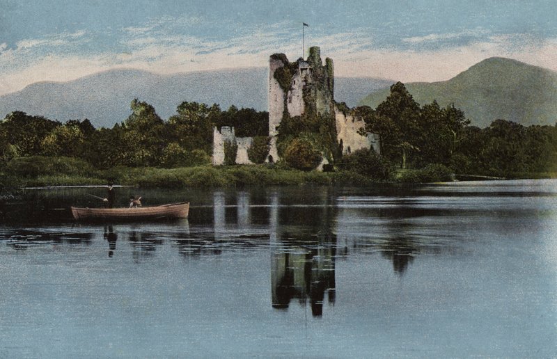 Südirland: Ross Castle, Killarney von Photographer Irish
